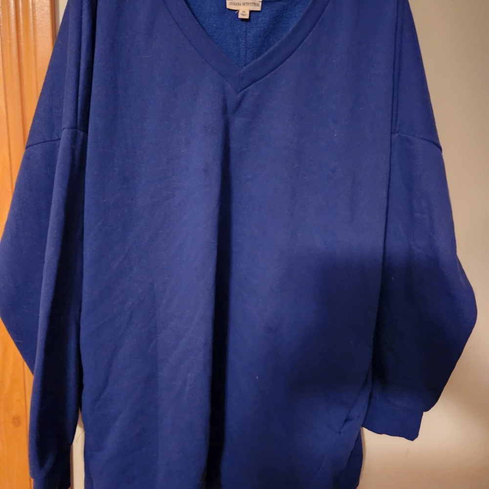 3x blue Zenana outfitters sweat shirt